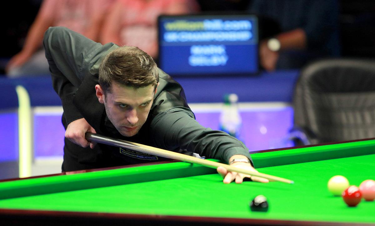 以限制他使 以限制他使